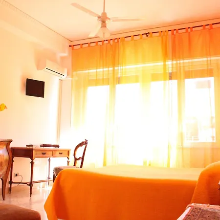 Amelie 3* パレルモ